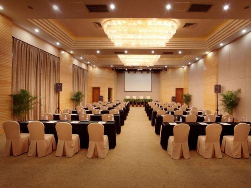 Timton Fuhe Hotel Санья Экстерьер фото