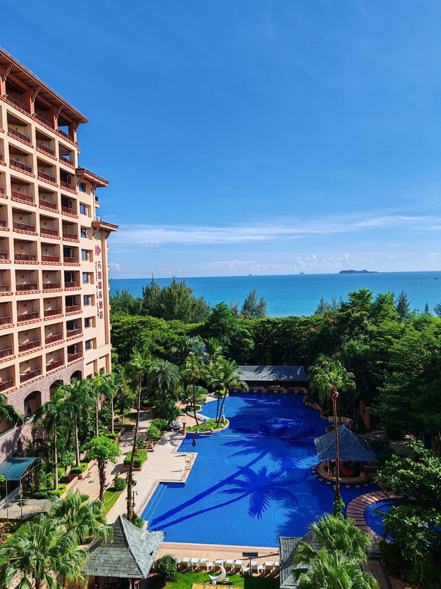 Timton Fuhe Hotel Санья Экстерьер фото